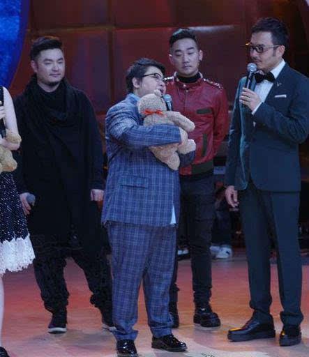 韩红明星大爆料视频在线观看  第1张